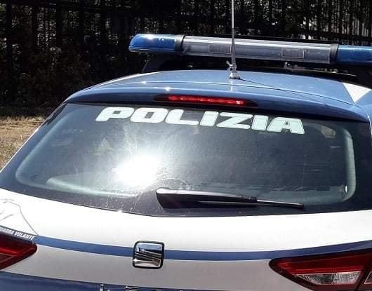 FROSINONE: AI DOMICILIARI AGGREDISCE UN COMMERCIANTE, ARRESTATO