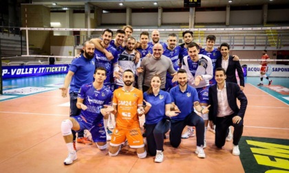 PALLAVOLO SUPERLEGA: TOP VOLLEY, GRANDE REAZIONE. BATTUTA PIACENZA (VIDEO)