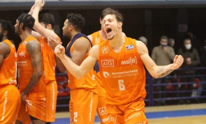 BASKET LEGA DUE: BENACQUISTA LATINA-NARDO' 102-97 DTS (VIDEO)