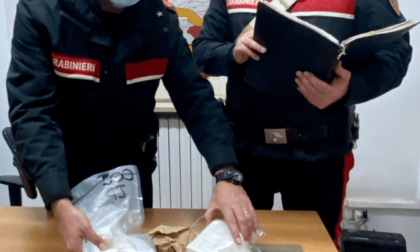 LATINA: QUASI UN CHILO DI COCAINA IN AUTO, ARRESTATO