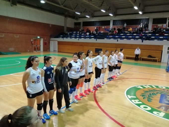 PALLAVOLO C FEMMINILE: PALLAVOLO FUTURA TERRACINA ’92-LUPI DI MARTE 2-3 (VIDEO)