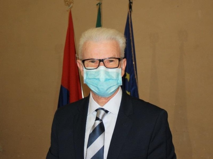 FONDI: OBBLIGO MASCHERINA ALL’APERTO, FIRMATA L’ORDINANZA