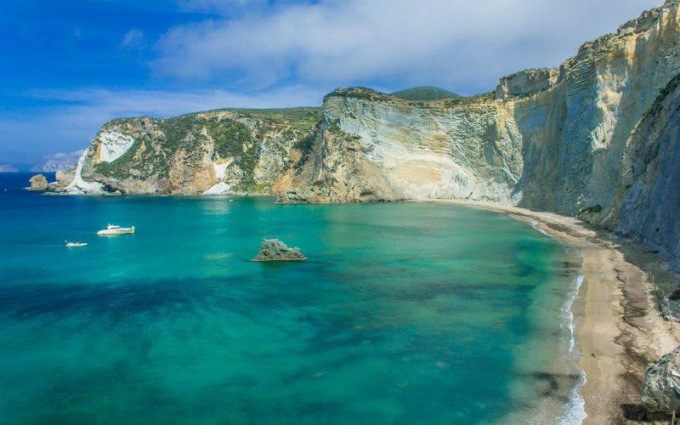 PONZA: CHIAIA DI LUNA, DANNO ERARIALE