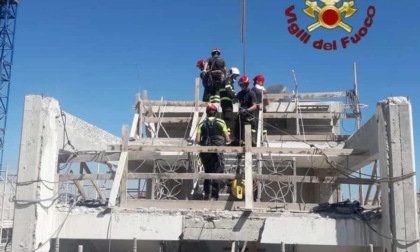 ROMA: PRECIPITA DA UN’IMPALCATURA E MUORE
