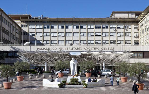 ROMA: FUORI PERICOLO LA BIMBA CADUTA DAL BALCONE