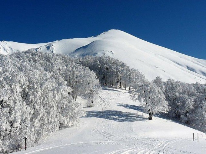 RIETI: SCIVOLA SUL TERMINILLO PER 200 METRI, SALVATA ESCURSIONISTA ROMANA