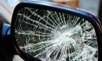 ROMA: TRUFFA DELLO SPECCHIETTO, DUE ARRESTI