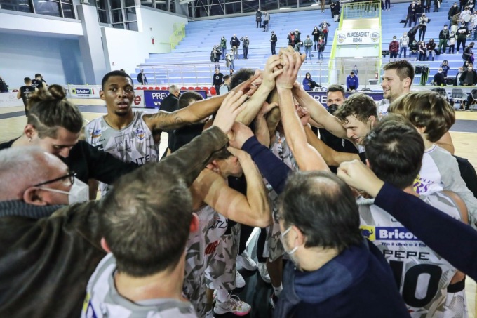 BASKET: LEGA DUE, L’EUROBASKET TRIONFA NEL DERBY (VIDEO)