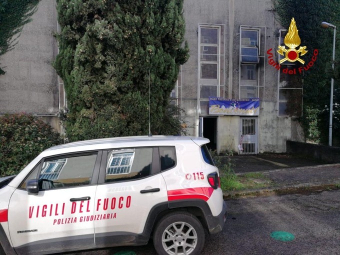 SEZZE: FIAMME IN PALESTRA, IL SOPRALLUOGO