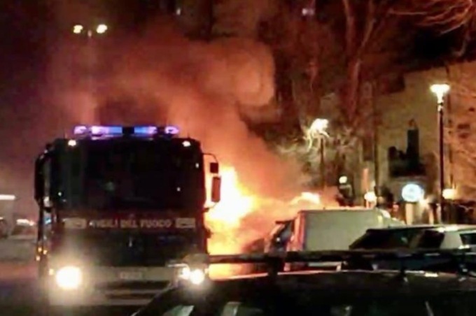 MONTEROTONDO: ATTENTATO INCENDIARIO ALLA GIORNALISTA