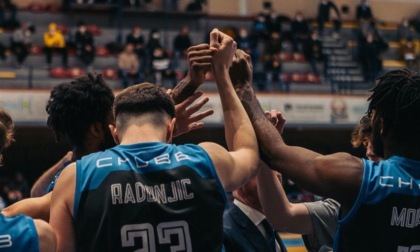 BASKET LEGA DUE: LA BENACQUISTA LATINA SFIORA L'IMPRESA (VIDEO)