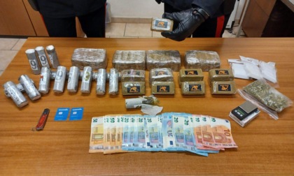 CIVITAVECCHIA: TROVATO CON 5 KG DI HASHISH, ARRESTATO