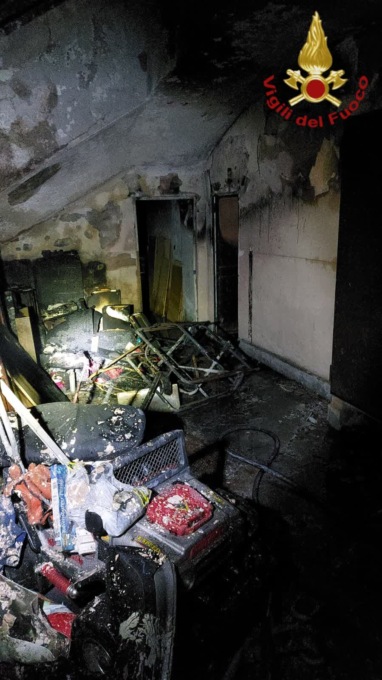 ROMA: INCENDIO, 7 INTOSSICATI
