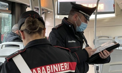 ROMA: CONTROLLI DEI CARABINIERI ANCHE IN PROVINCIA, 72 MULTE