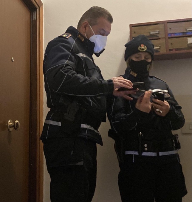 ROMA: SAN BASILIO, SGOMBERO NELLE CASE DEI BOSS