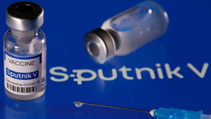 CORONAVIRUS: GUERRA IN UCRAINA, IL LAZIO SOSPENDE SPERIMENTAZIONE VACCINO RUSSO