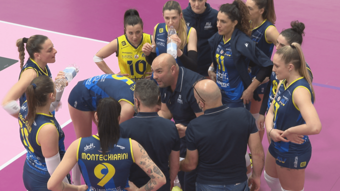PALLAVOLO A2 FEMMINILE: SCONFITTA IN CASA PER L’ASSITEC