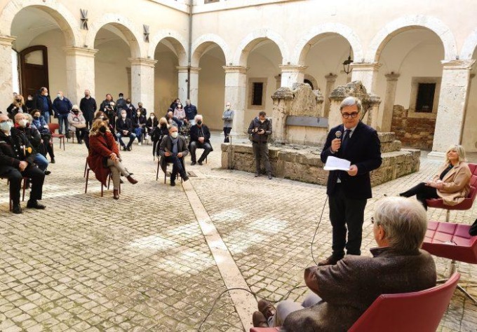 CISTERNA: “NINFA PURO INCANTO”, LA MOSTRA