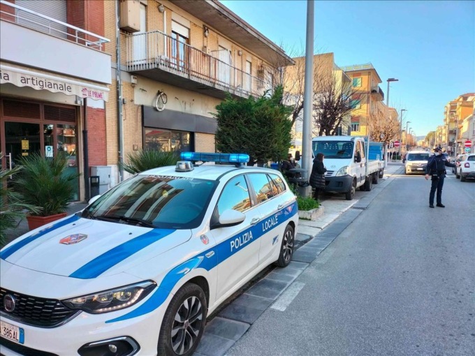 CISTERNA: PATENTE FALSA, DENUNCIA E 5MILA EURO DI SANZIONE