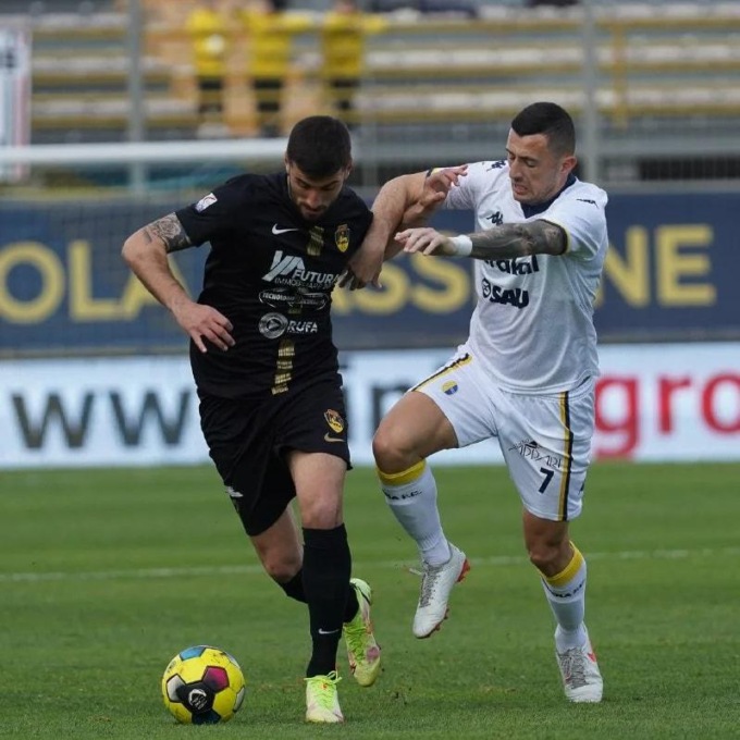 SERIE C: VITERBESE-OLBIA 0-0