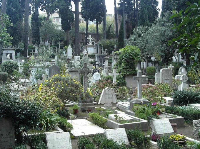 ROMA: CIMITERI, NUOVE DISPOSIZIONI