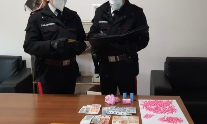 ROMA: TROVATO CON PASTICCHE DI ECSTASY IN AUTO, 28ENNE ARRESTATO