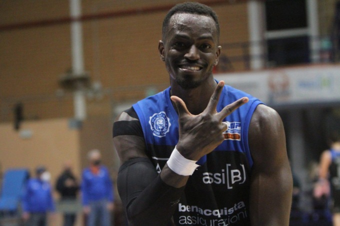 BASKET LEGA DUE: BENACQUISTA LATINA-RAVENNA 88-84