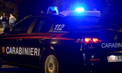 ROMA: MINACCIA UN ADDETTO ALLA SICUREZZA CON UNA PISTOLA FINTA, DENUNCIATO