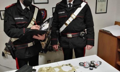 SABAUDIA: TROVATO CON UN CHILO DI COCAINA NEL CASSETTO