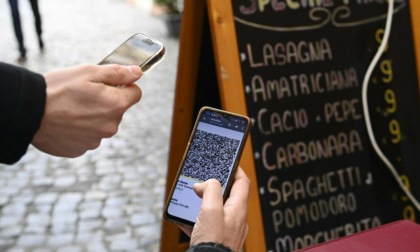 ROMA: FALSE CERTIFICAZIONI PER GREEN PASS , ARRESTATO UN MEDICO
