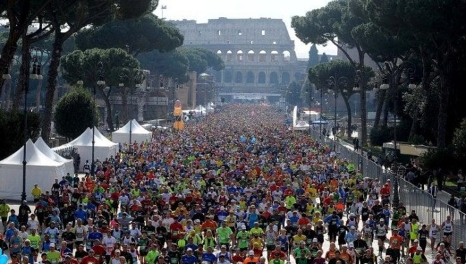 ROMA: PARTITA LA MARATONA, UNA CORSA PER LA PACE