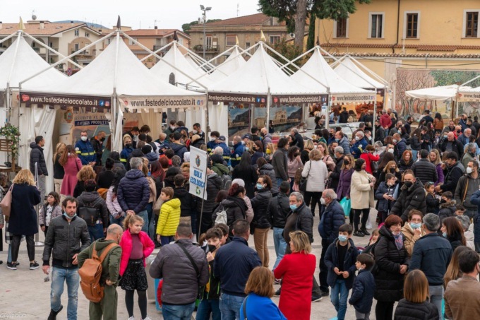 FONDI: SUCCESSO DELLA FESTA DEL CIOCCOLATO. 10.000 PRESENZE IN 3 GIORNI