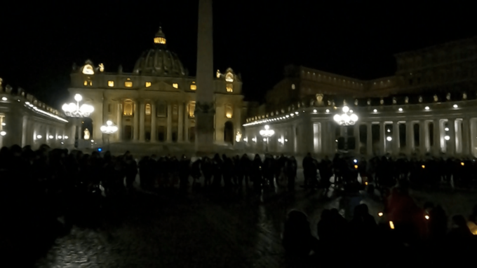 ROMA: VEGLIA DI PREGHIERA IN PIAZZA SAN PIETRO