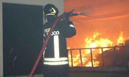 ROMA: INCENDIO IN UN APPARTAMENTO, PALAZZINA EVACUATA