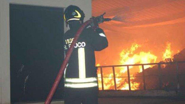 ROMA: INCENDIO IN UN APPARTAMENTO, PALAZZINA EVACUATA