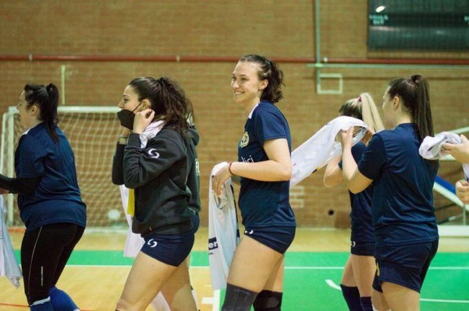 PALLAVOLO C FEMMINILE: SI SCELGONO LE DUE REGINE PER L AB2