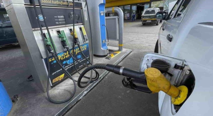 ROMA: CARO-CARBURANTE, L’INCHIESTA ACCELERA