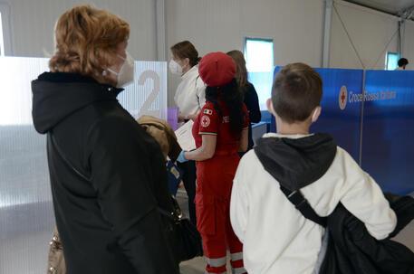 REGIONE: PROSEGUE LA CAMPAGNA DI VACCINAZIONE SUI PROFUGHI