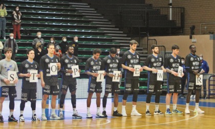 BASKET LEGA DUE: BENACQUISTA LATINA-FORLI' 96-87