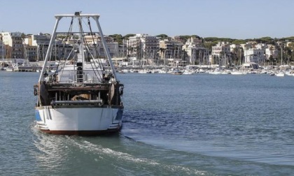 FIUMICINO: CARO-CARBURANTE, I PESCATORI TORNANO IN MARE