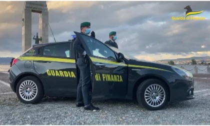 ROMA/TERRACINA:  TRUFFE, FALSI ED AUTORICICLAGGIO, DUE ARRESTI