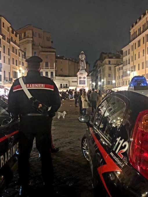 ROMA: BORSEGGIATORI IN MANETTE