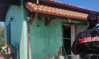 BRACCIANO: ESPLOSIONE IN VILLA, DUE FERITI