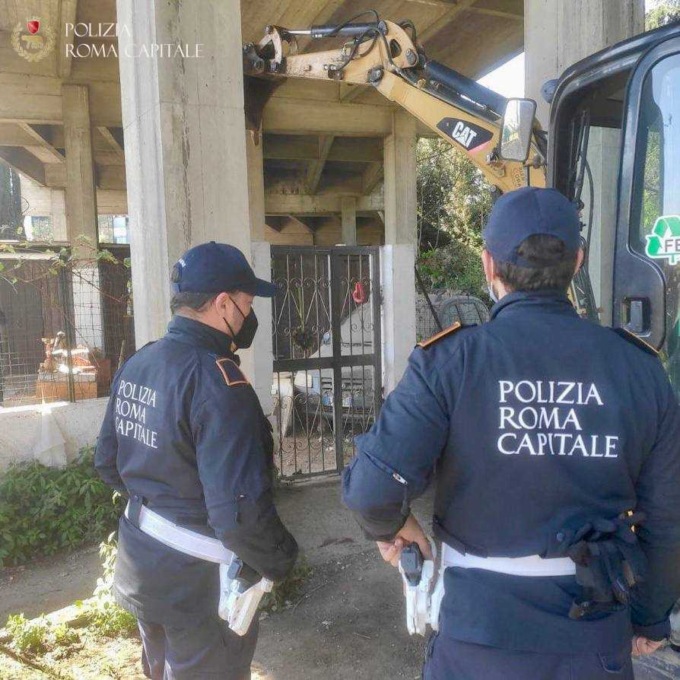 ROMA: VIA FLAMINIA, AL VIA LA BONIFICA