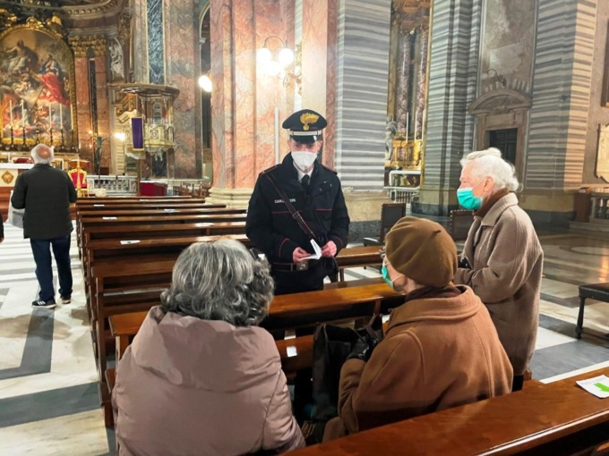 ROMA: TRUFFE AGLI ANZIANI, INCONTRI CON I CARABINIERI
