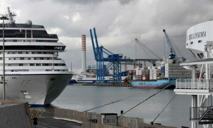 CIVITAVECCHIA: COCAINA TRA LE BANANE, SEQUESTRATI 400 CHILI AL PORTO