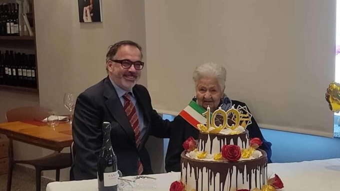 SUPINO: LA COMUNITA’ FESTEGGIA NONNA ROSINA PER I SUOI 100 ANNI