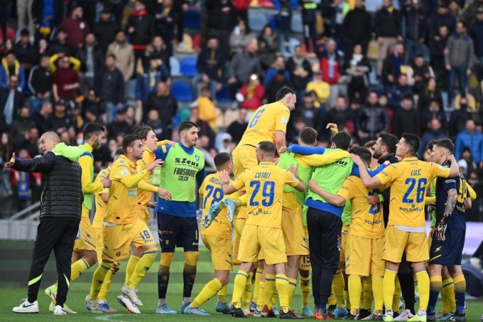 SERIE B: IL FROSINONE SI AVVICINA AI PLAY OFF