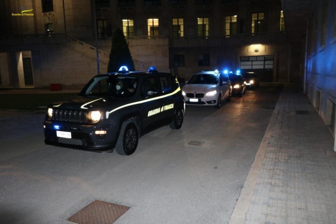 APRILIA: BANCAROTTA FRAUDOLENTA CON LE SOCIETA’ DI RIFIUTI, DUE ARRESTI