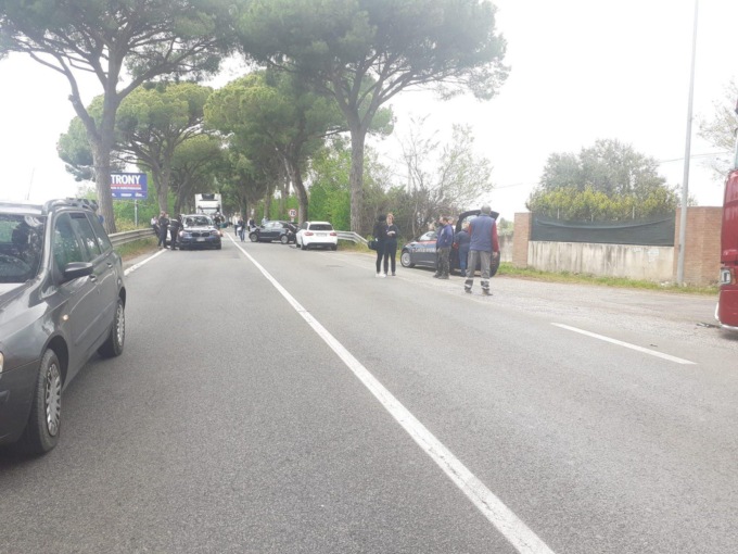 TERRACINA: INCIDENTE SULLA VIA APPIA, UN FERITO GRAVE